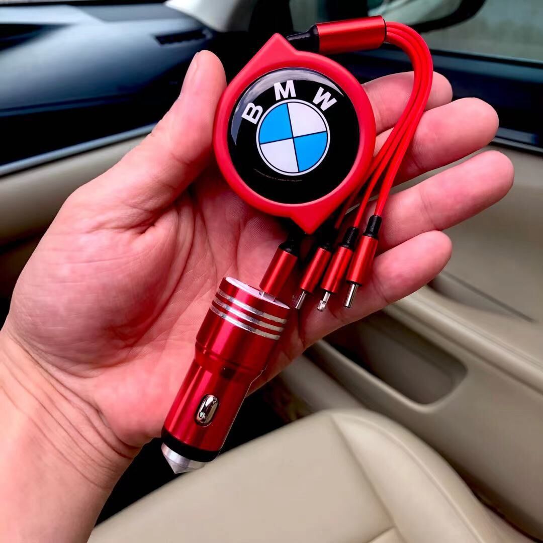 Cablu de date auto retractabil 3 în 1 + încărcător auto gratuit