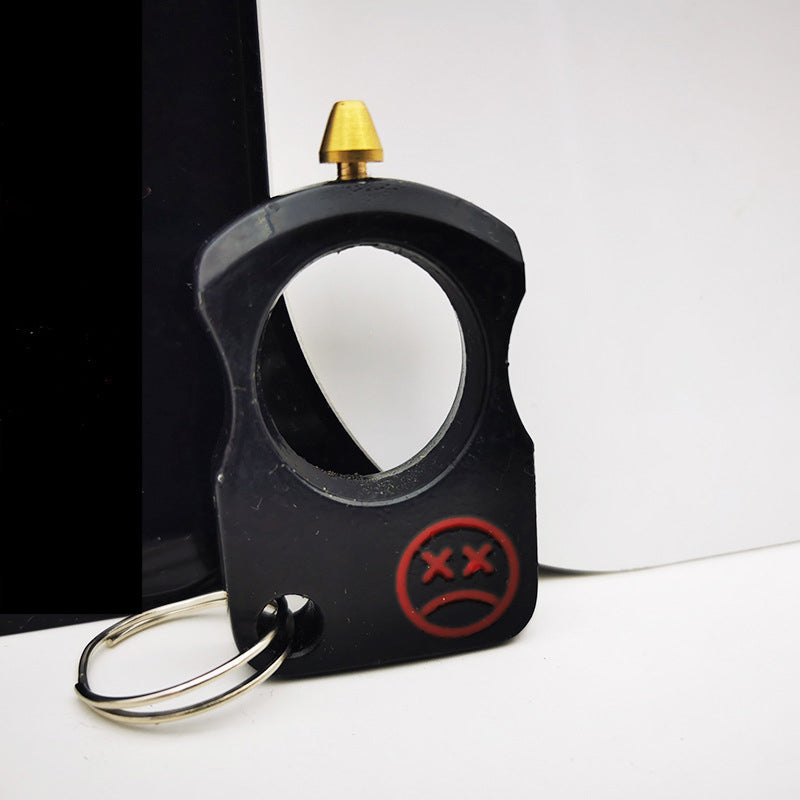 Breloc special pentru autoprotecție