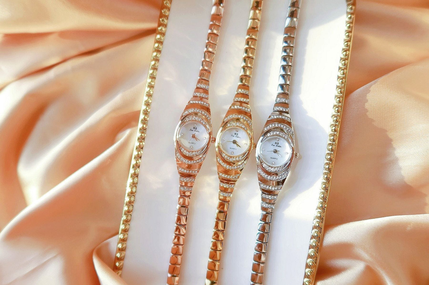 💎Ceas de damă cu brățară de cristal⌚