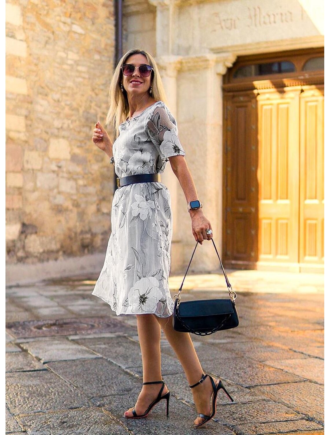 Rochie midi din plasă cu decolteu rotund cu imprimeu floral