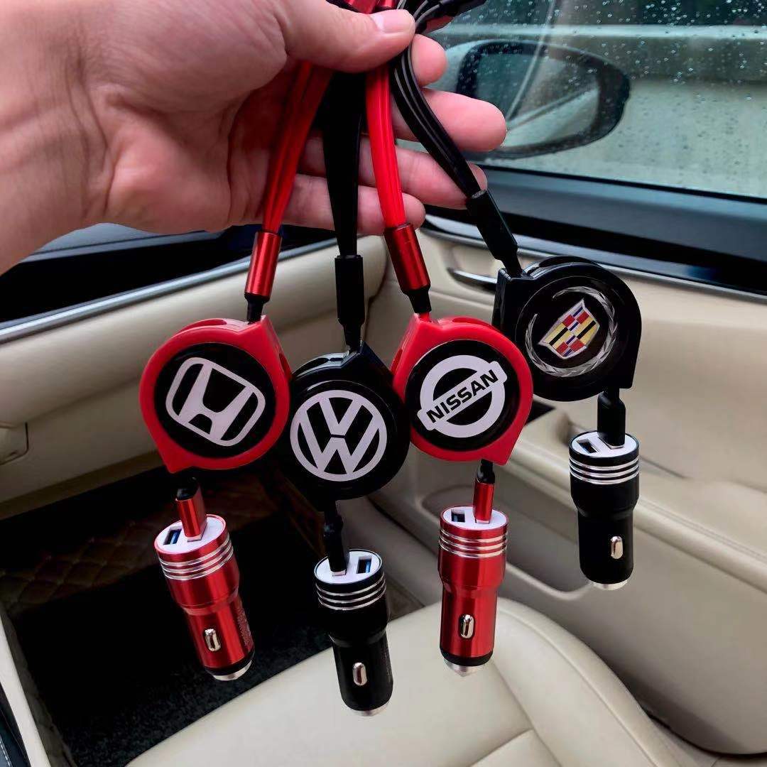 Cablu de date auto retractabil 3 în 1 + încărcător auto gratuit