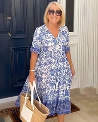 Rochie imprimată cu decolteu în V, elegantă și stilată