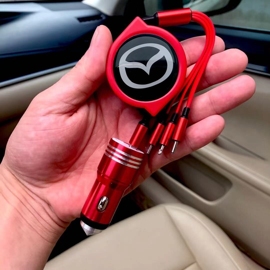 Cablu de date auto retractabil 3 în 1 + încărcător auto gratuit