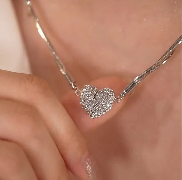 Elegancki naszyjnik, błyszczący - "Magnetyczne serce"