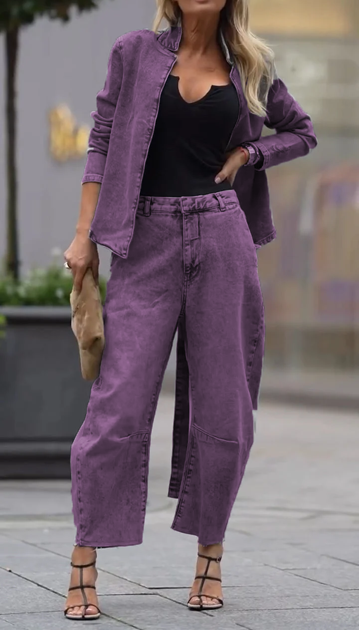 Damski płaszcz z okrągłym dekoltem i spodnie w swobodnym zestawie