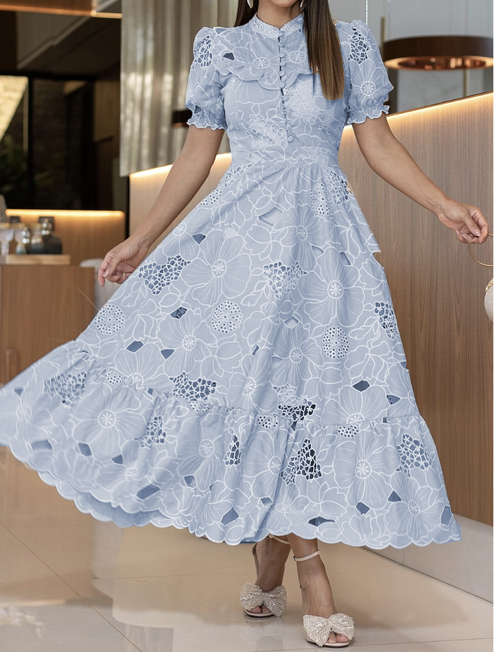 Rochie elegantă cu model floral scobit în interior