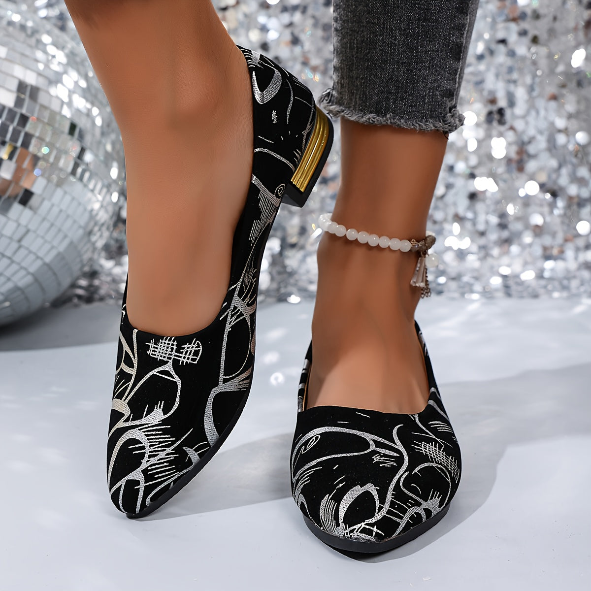 Damskie modne buty na niskim obcasie