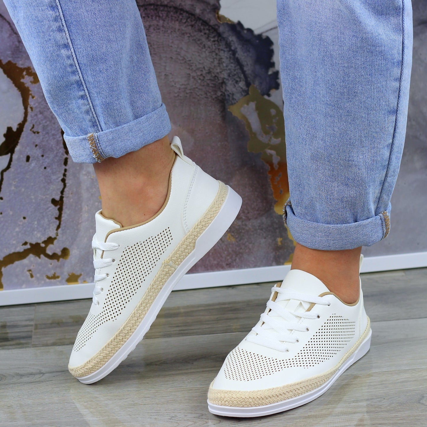 Białe ażurowe tenisówki damskie sportowe espadryle Minis