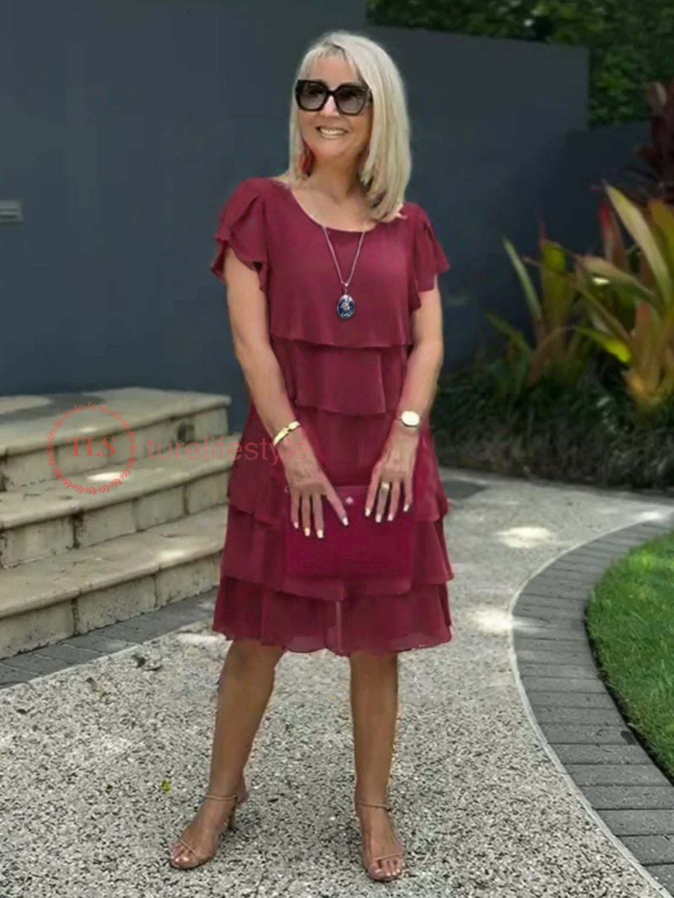 Sukienka z luźnej warstwy szyfonu