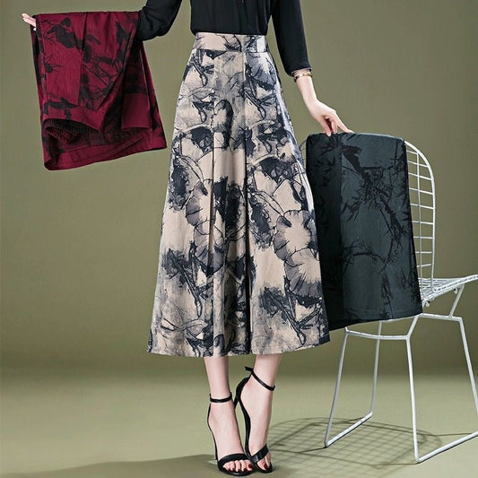 Pantaloni eleganti de dama din sifon cu picioare late