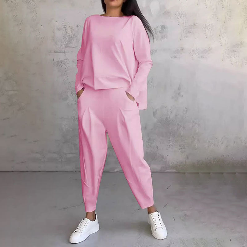 Set din doua piese cu maneci lungi si pantaloni cu gat rotund
