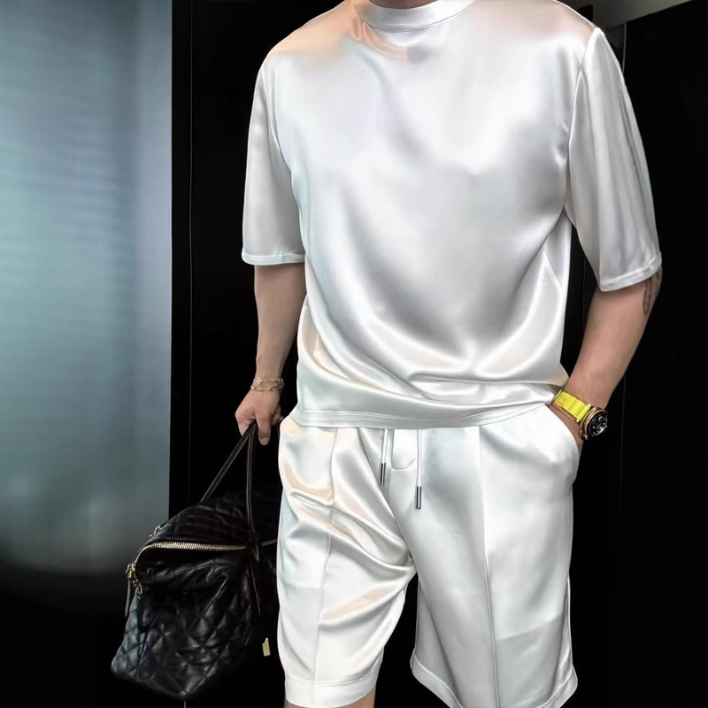 Set bărbătesc casual monocrom cu bluză și bermudă, din două piese