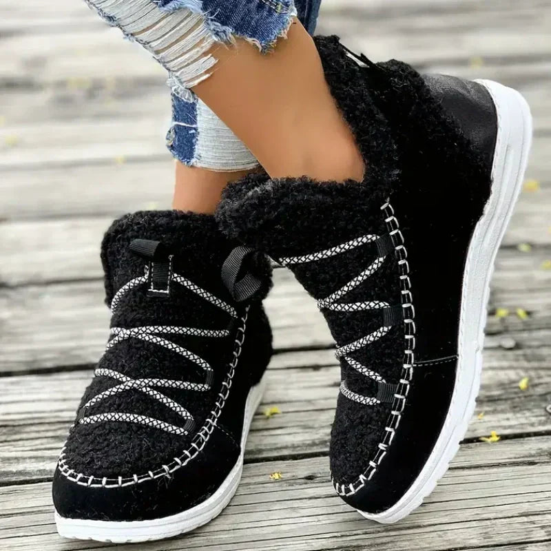 Wygodne buty damskie do połowy łydki